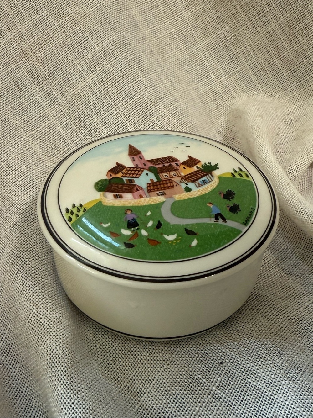 Villeroy & Boch Design Naif Porcelain Trinket Box